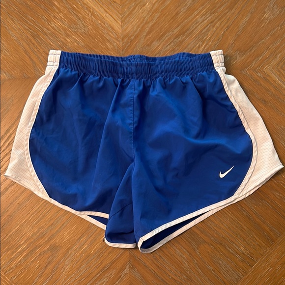 Nike Girl’s Blue Running Shorts - Picture 1 of 3